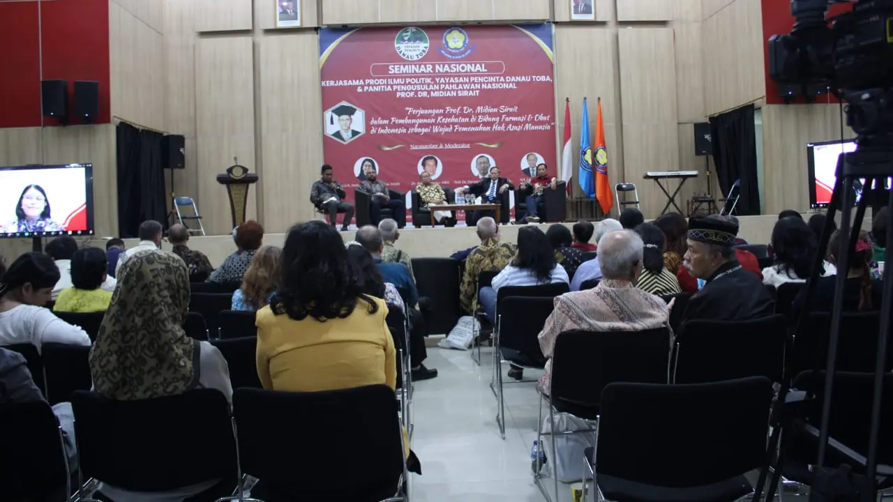 Penghargaan terhadap adat budaya Batak menjadi benih dari pemikiran dan tindakan Prof Dr Midian yang mampu mempertemukan pemikiran tradisonal dan modern dalam medium budaya masyarakat yang terbuka.