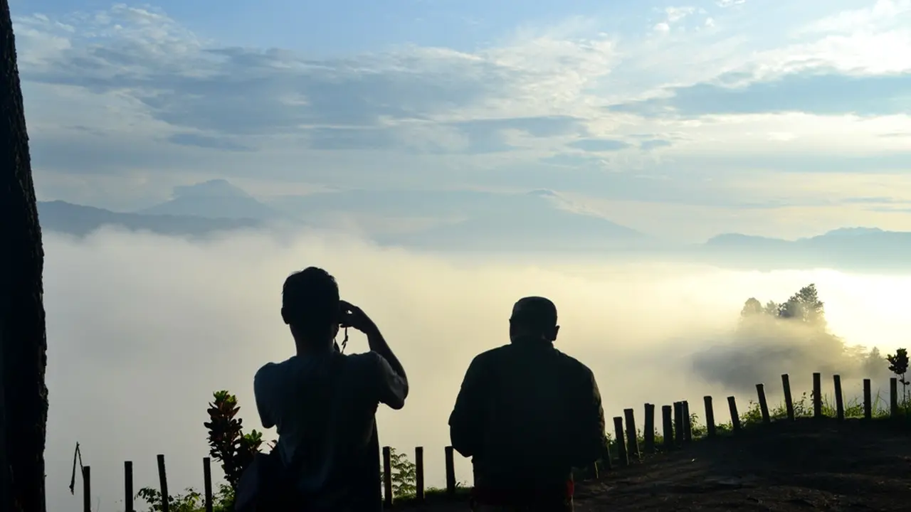 Panorama pagi Bukit Pentelu di Geopark Karangsambung-Karangbolong, Kebumen. (Foto: Liputan6.com/Muhamad Ridlo)