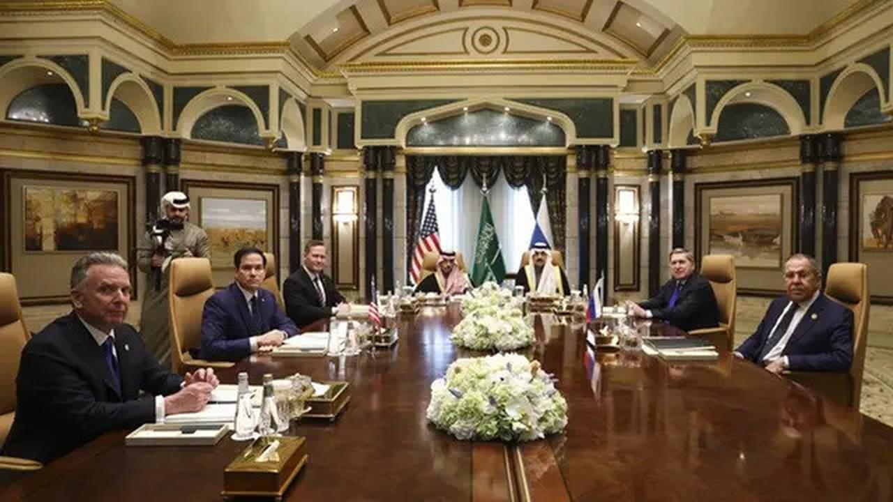 Rusia dan AS Sepakat Akhiri Perang Ukraina dan Pererat Hubungan yang Selama Ini Renggang