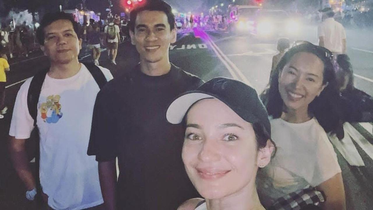 Enzy yang semula menutup rapat kehidupan asmaranya, kini berubah. Ia cukup sering membagikan momen manis bersama Molen.