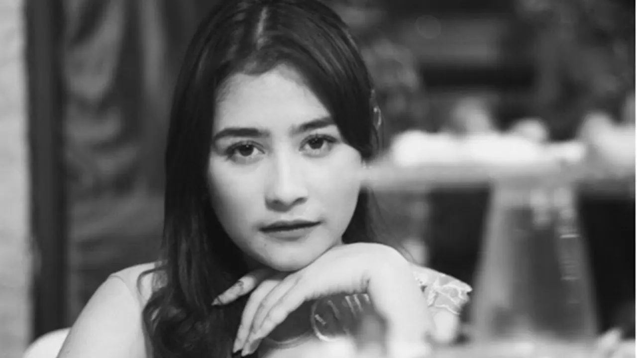 [Bintang] Prilly Latuconsina