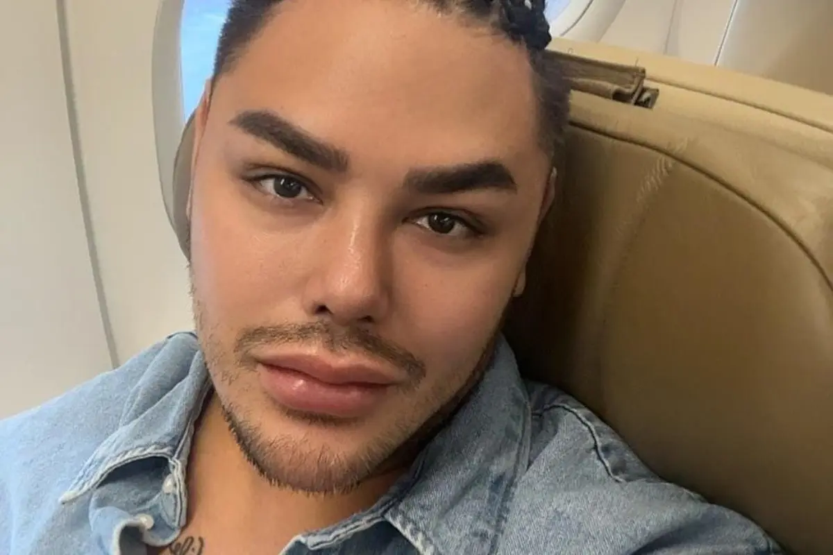 Potret Terbaru Ivan Gunawan Gunakan Gaya Rambut Cornrow