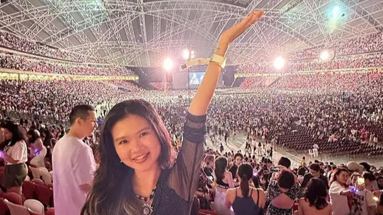 Setahun Berlalu, 6 Potret Nostalgia Felicia Tissue Nonton Konser Taylor Swift di Singapura, Akui Masih Belum Bisa Move On