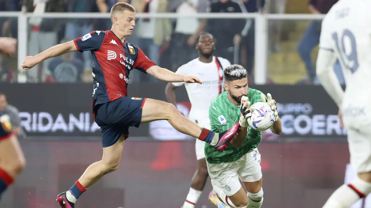 Foto: Momen Olivier Giroud Jadi Kiper Dadakan saat AC Milan Melawan Genoa, Bikin Penyelamatan Krusial
