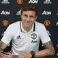 Victor Lindelof menandatangani kontrak empat tahun bersama Manchester United (MU). (Twitter)