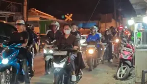 Warga Lampung Serbu Masker Imbas Hujan Abu Vulkanik Anak Krakatau