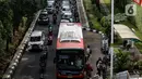 Suasana kemacetan lalu lintas saat jam berangkat kerja di sejumlah jalanan Jakarta, Rabu (27/7/2022) pagi. Polda Metro Jaya mengusulkan agar jam kerja kantor di wilayah DKI Jakarta diubah untuk mengurangi kemacetan. (Liputan6.com/Faizal Fanani)