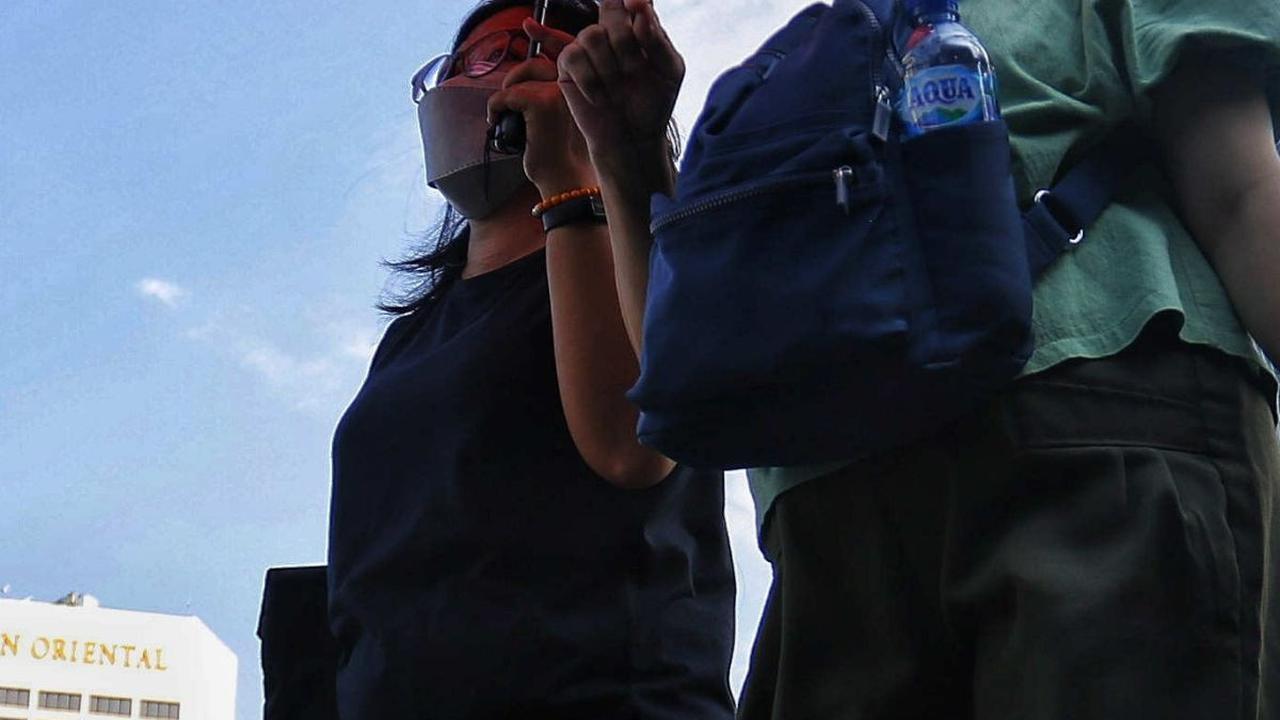 Sebagai informasi, tercatat suhu pada siang tadi di Jakarta mencapai 36 derajat celcius. <br>