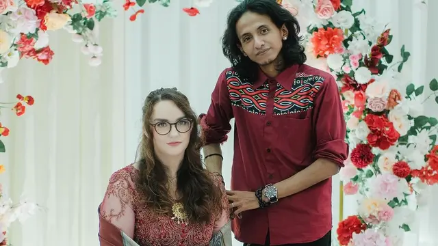 Bintang Badjideh dan Tunangannya