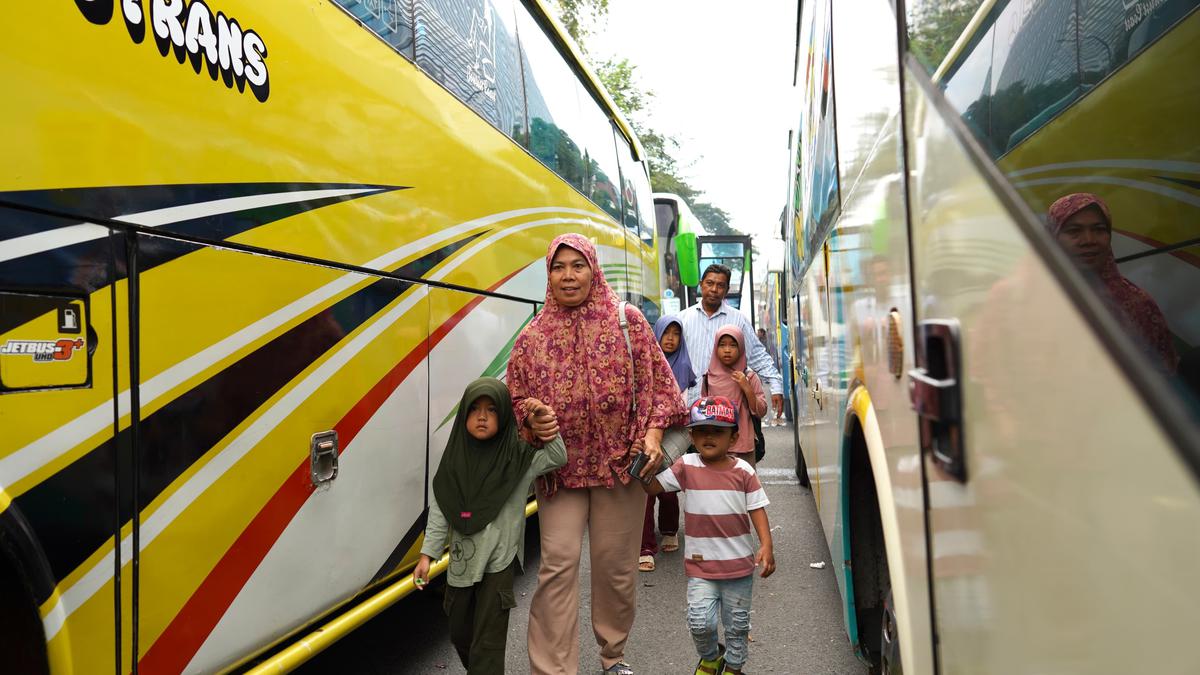 Senyum Semringah Para Peserta Mudik Gratis Pemko Medan Bisa Lebaran di Kampung Halaman