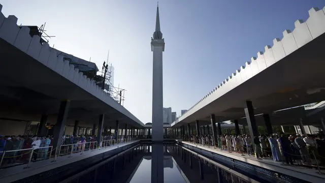 Suasana Hari Raya Idul Fitri 1443 H di Berbagai Negara