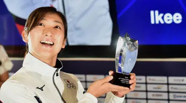 Ekspresi perenang Jepang, Rikako Ikee setelah dinobatkan sebagai Most Valuable Player (MVP) Asian Games 2018 di Jakarta, Minggu (2/9). Rikako Ikee terpilih berkat prestasi luar biasa pada ajang Asian Games 2018. (Juni Kriswanto/AFP)