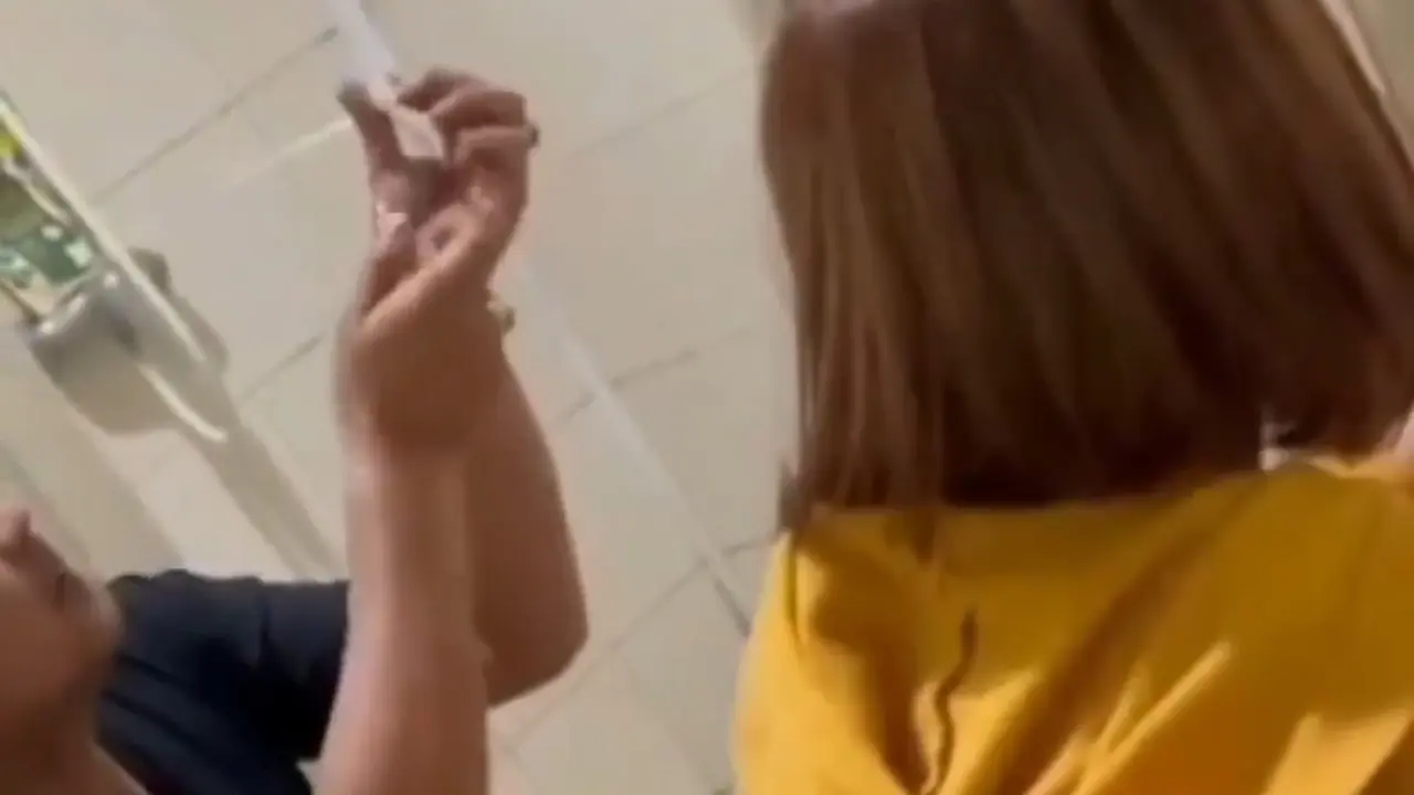 Viral ASN Kemenkumham Diduga Pesta Sabu Bareng Wanita di Kamar Mandi
