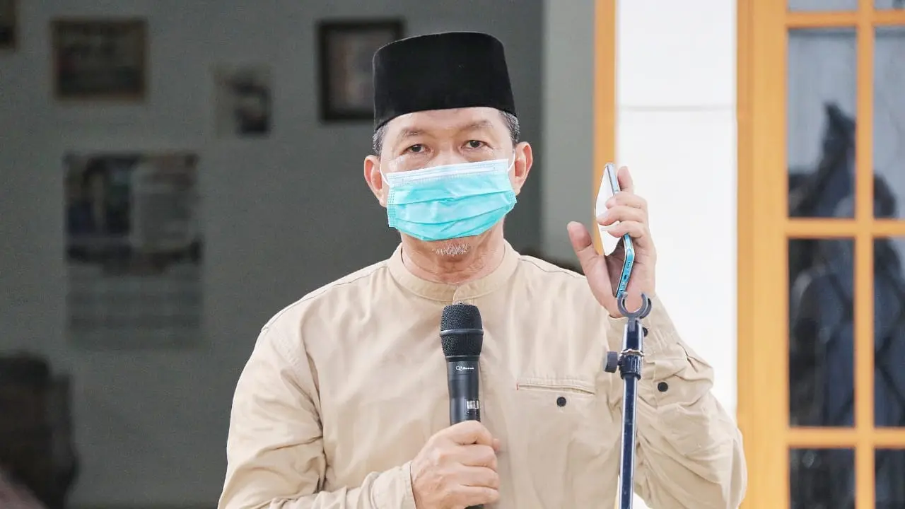 Wali Kota Palangka Raya dua periode, Riban Satia