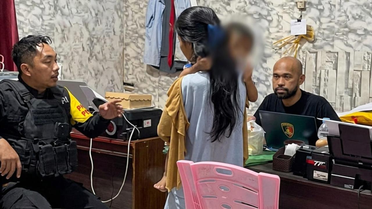 Pria Ini Rekam Sedang Aniaya Anaknya yang Menangis karena Lapar, Video Diunggah ke Medsos