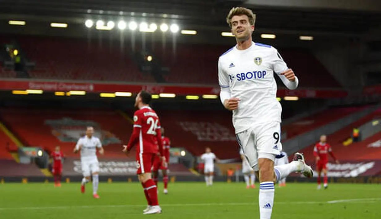 5. Patrick Bamford (Leeds United) - Anak asuh Marcelo Bielsa ini ikut meramaikan daftar top skor sementara Liga Inggris. Sejauh ini ia telah mencetak dua gol. (Shaun Botterill, Pool via AP)