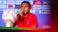 Asisten Pelatih Stefan Keltjes Jelang Lawan Madura United (Dewi Divianta/Liputan6.com)