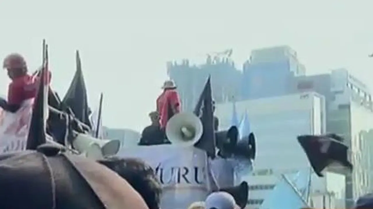  Unjuk Rasa Buruh