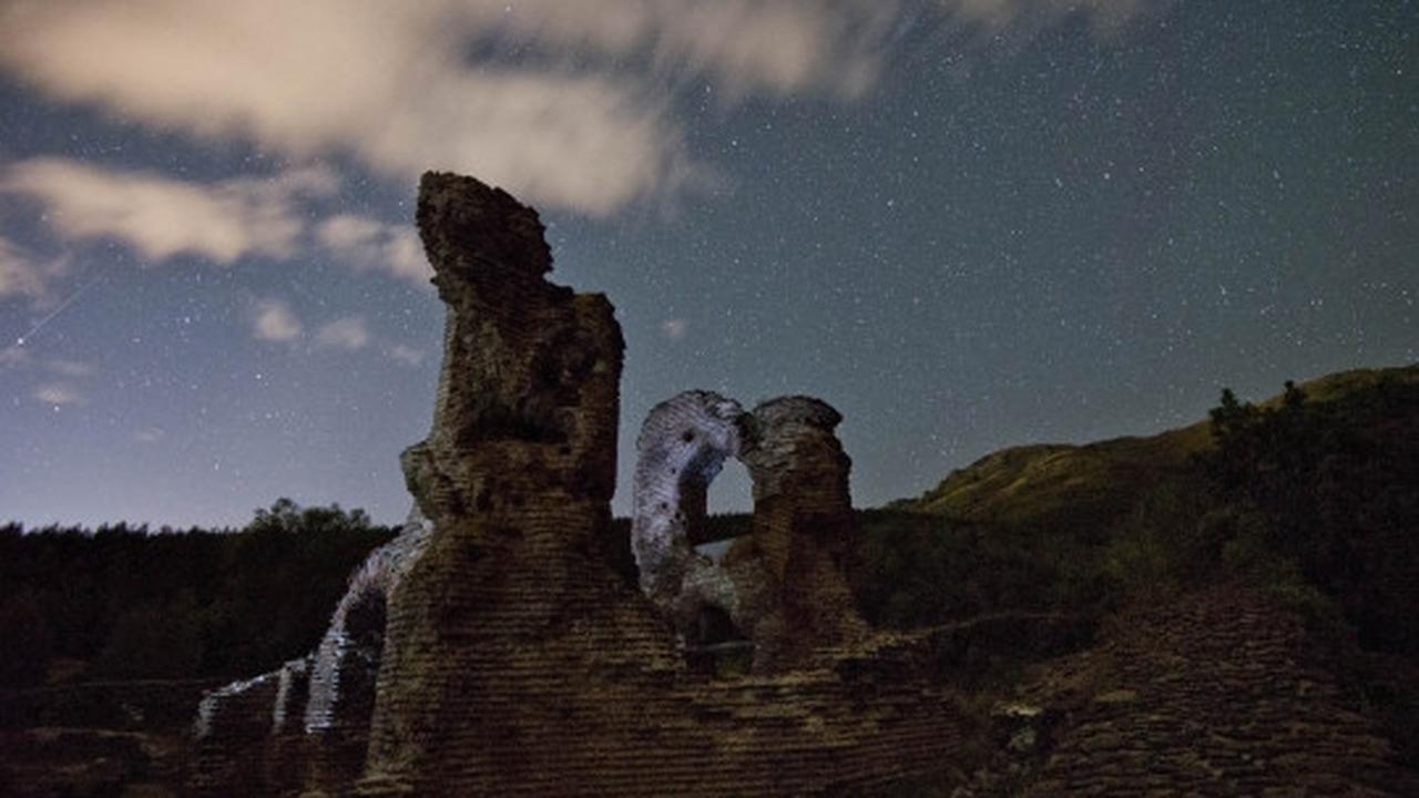 Menyaksikan keindahan fenomena hujan meteor Perseid