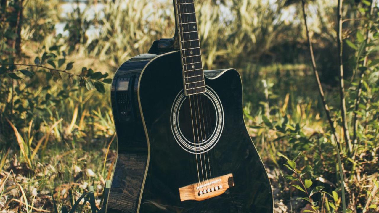 9 Kunci Gitar Dasar untuk Dipelajari Pemula, Pahami Tata Cara Memainkannya yang Benar