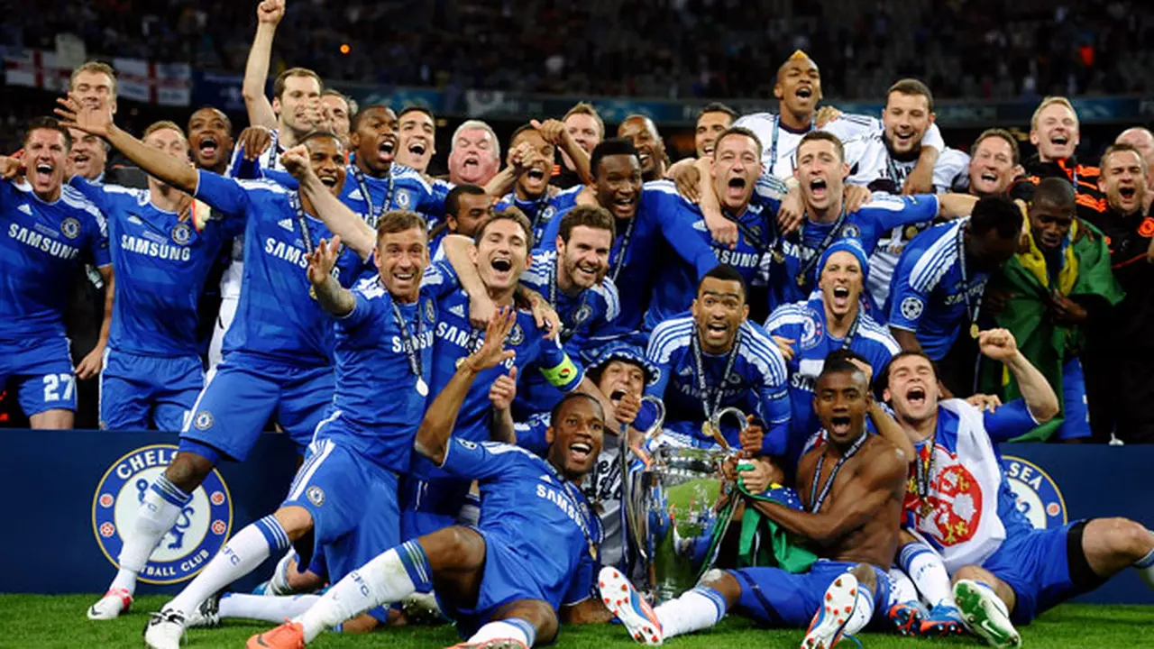 chelsea-champions-121226-b.jpg