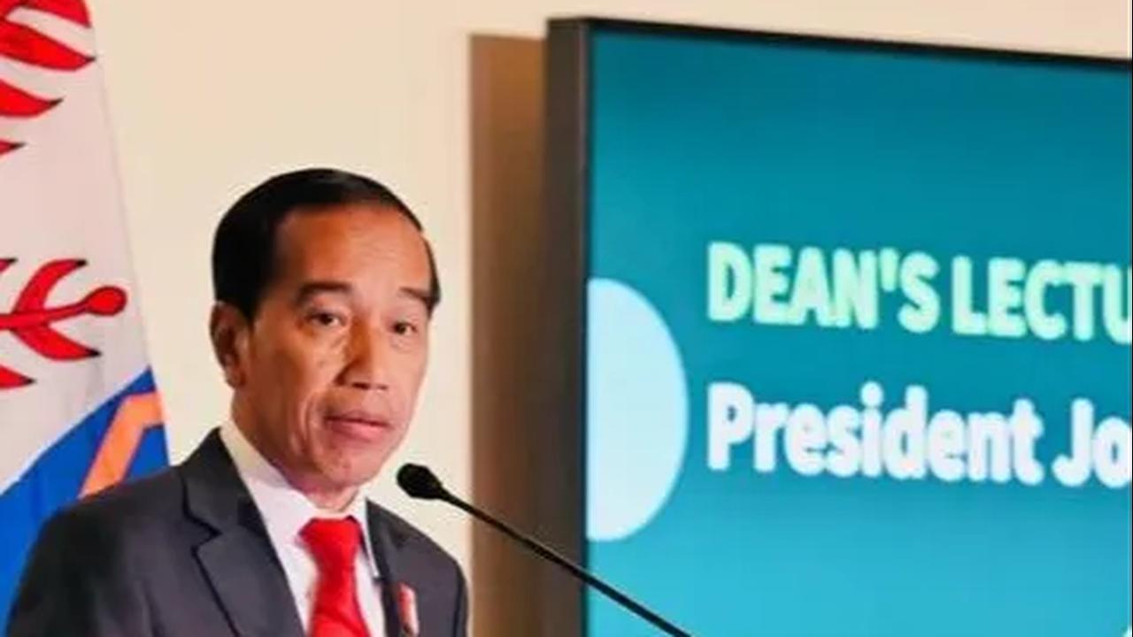 Jokowi: Tingkat Stres Guru Lebih Tinggi dari Pekerjaan Lain
