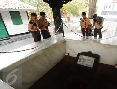 Sambut Hari Kesaktian Pancasila Siswa Berkunjung Ke Museum Lubang Buaya Page 4 Foto Liputan6 Com