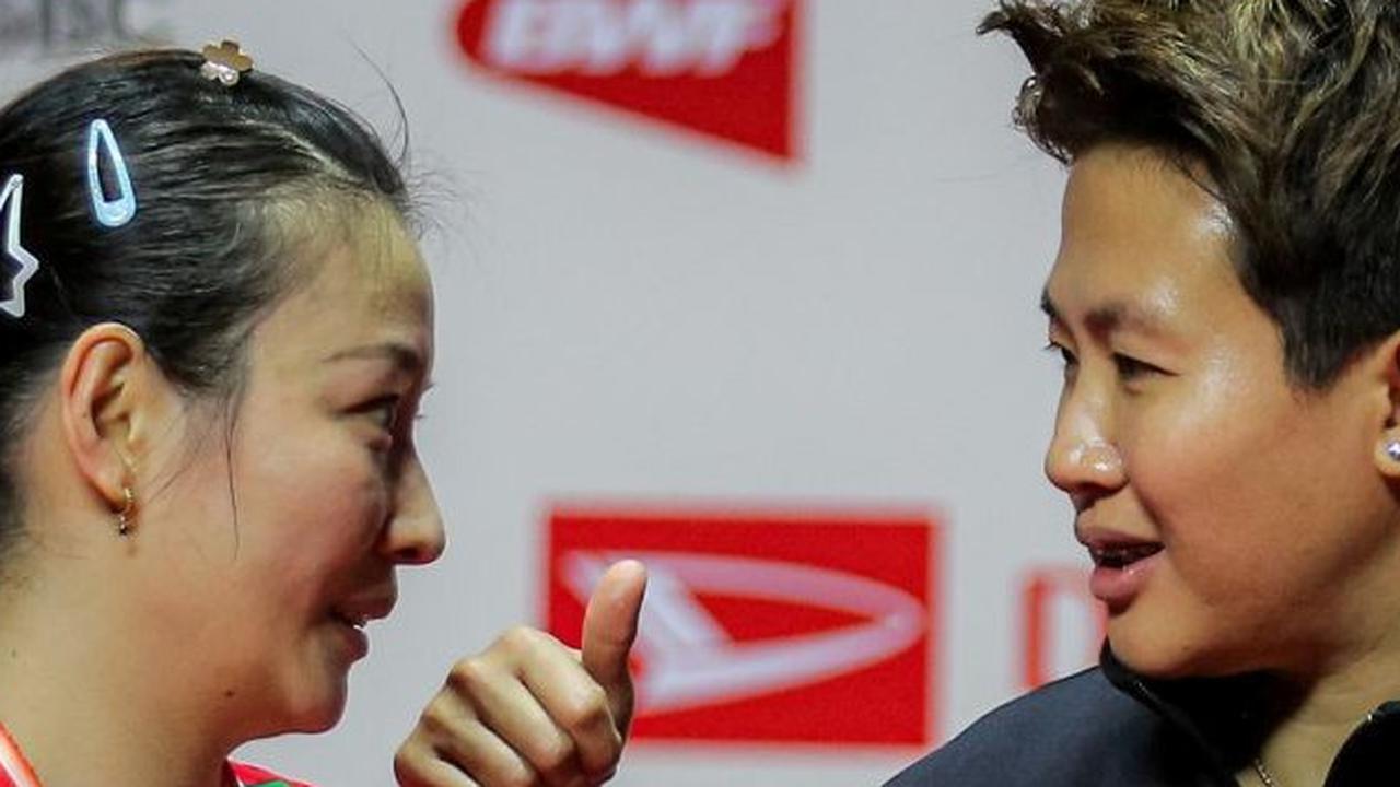 FOTO: Saat Juara Indonesia Masters 2024 Asal China Bertemu Sang Idola Liliyana Natsir, Huang Ya Qiong Mengakui Kekagumannya Tetap Abadi