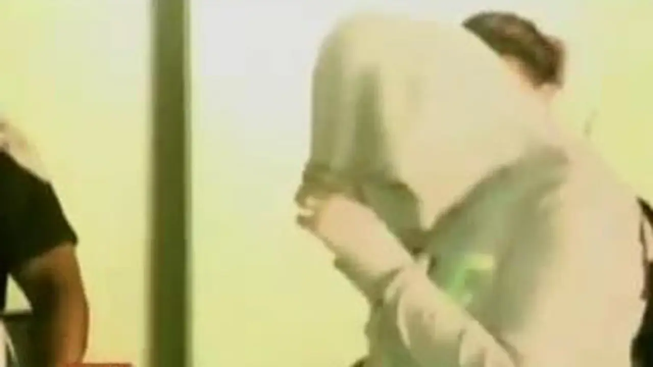 VIDEO: Polisi Periksa Istri Pelaku Penembakan Orlando