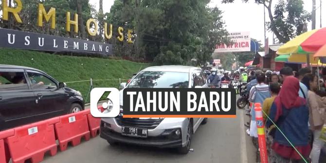 VIDEO: Lembang Macet, Polisi Berlakukan Satu Arah