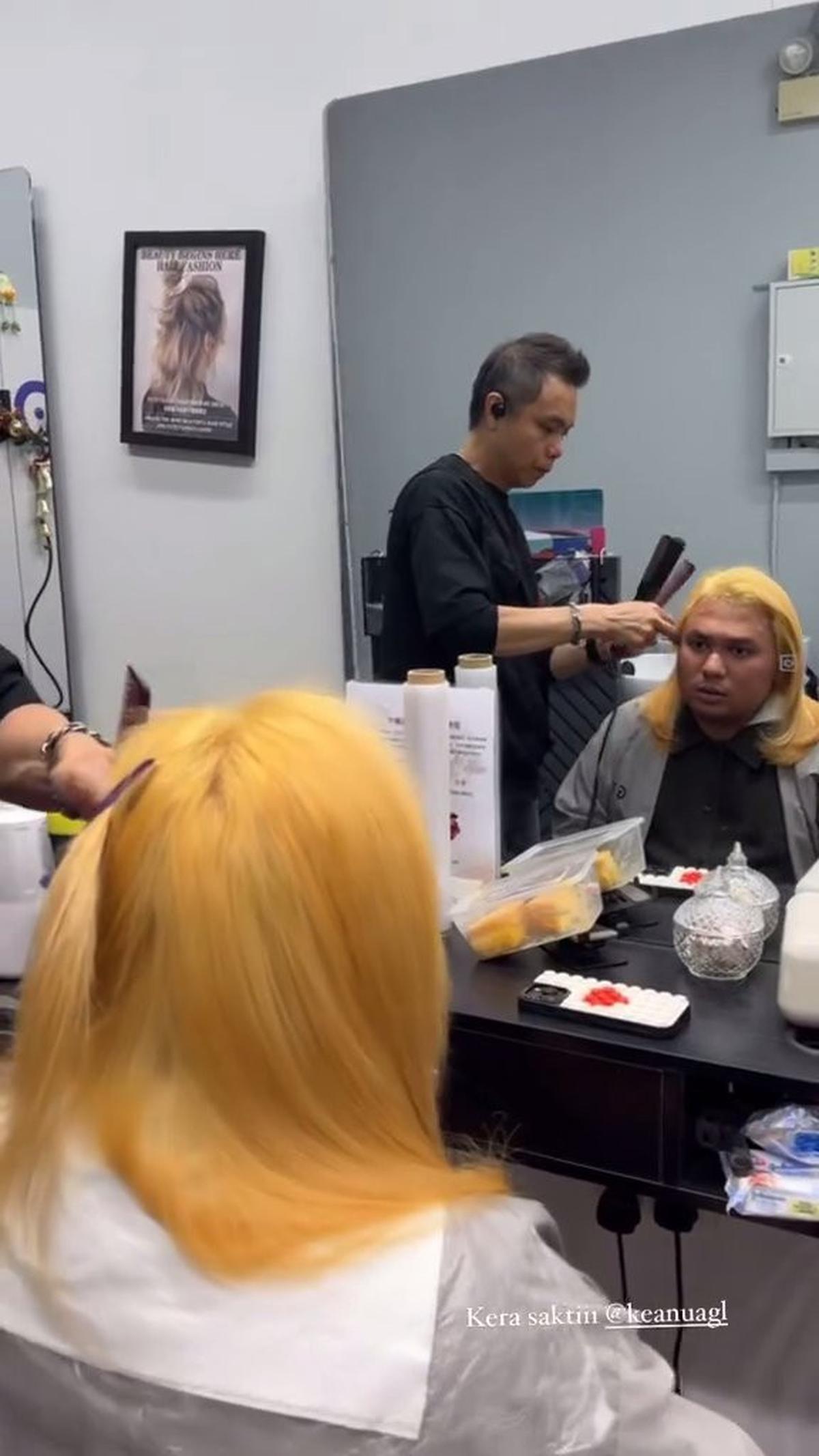 Ngakak, Cerita Keanu Agl Cat Rambut di Luar Negeri, Masih Proses Bleaching Salon Malah Tutup - Bikin Frustasi