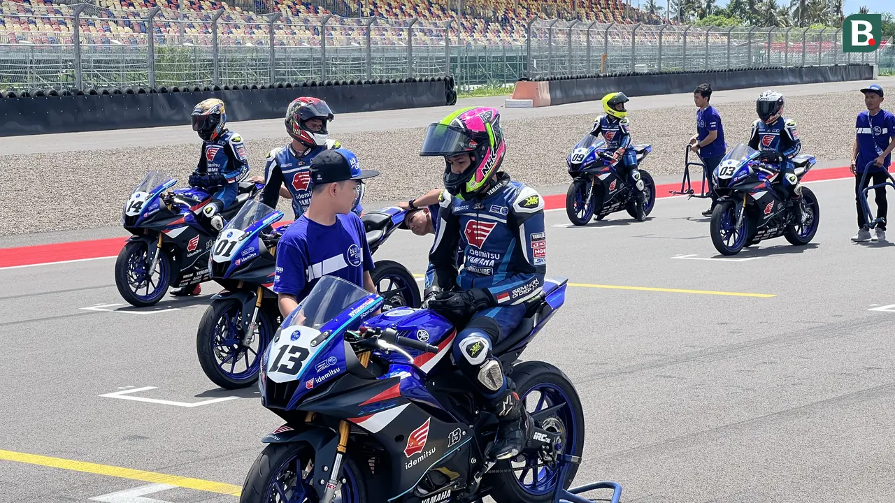 R15 Idemitsu Junior Pro