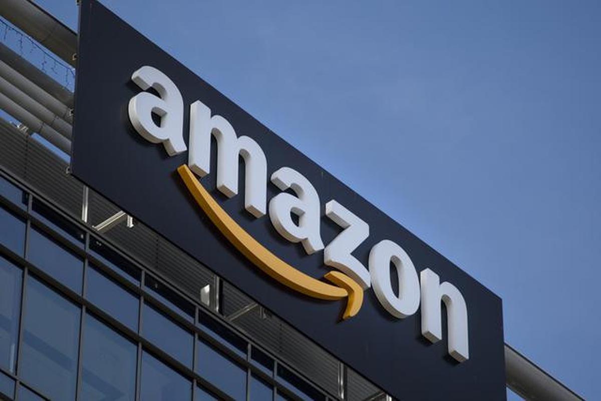 Persaingan 2 Miliarder Kuasai Luar Angkasa, Amazon Siap Saingi SpaceX