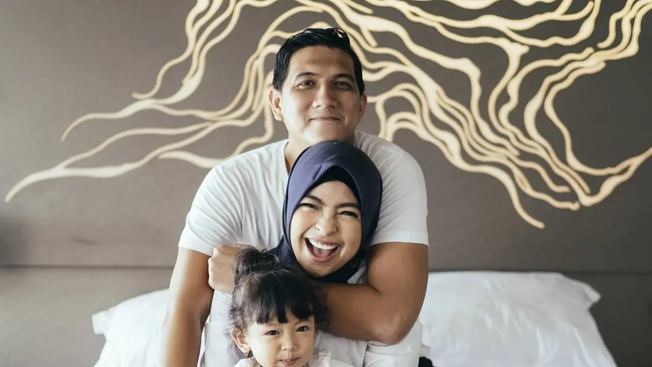 [Bintang] Tantri Kotak