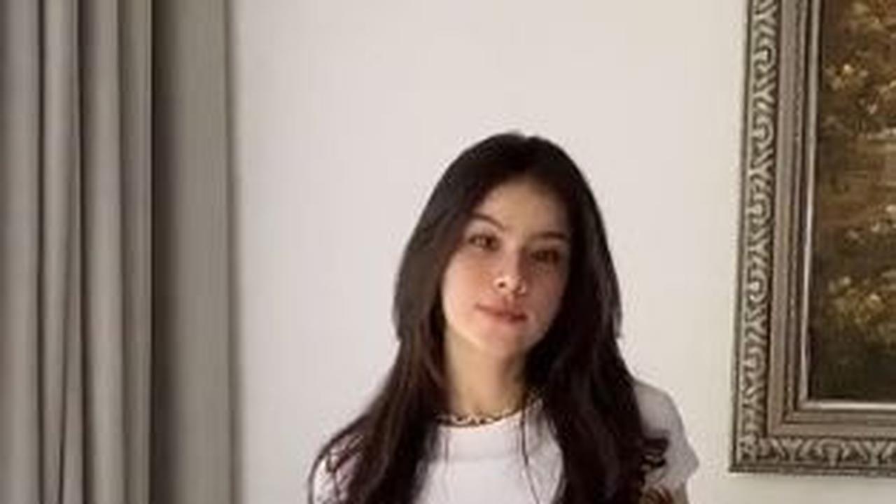 Penampilan Kasual Asyifa Dewi Menantu Wakapolri Komjen Agus, Ternyata Punya Bisnis Clothing Line