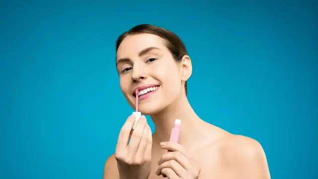 Tips Makeup Anti Luntur untuk Lebaran (photo by pexels.com)