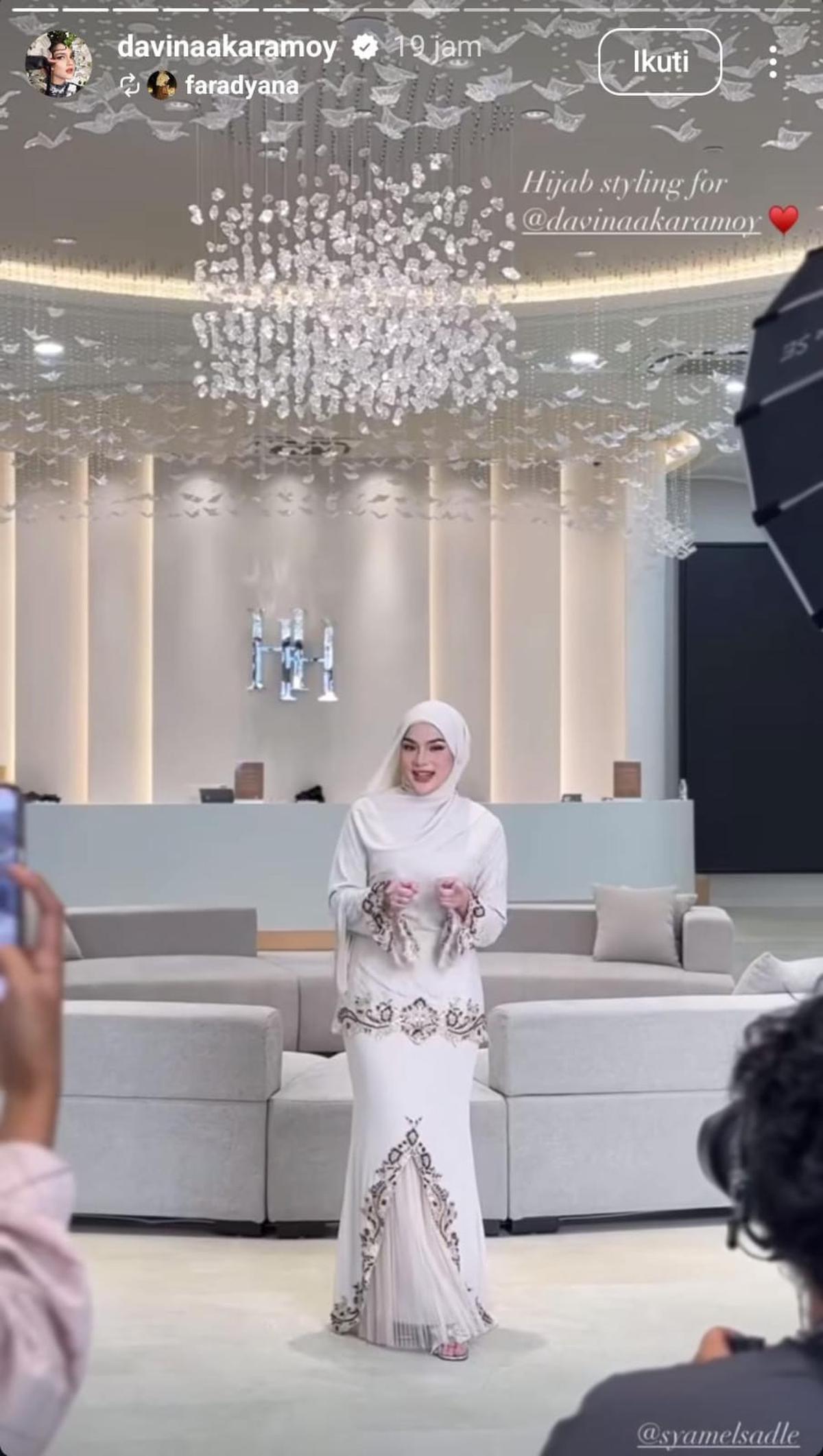 Pemotretan Terbaru Davina Karamoy dengan Hijab, Cantik Memukau dengan Makeup Timur Tengah