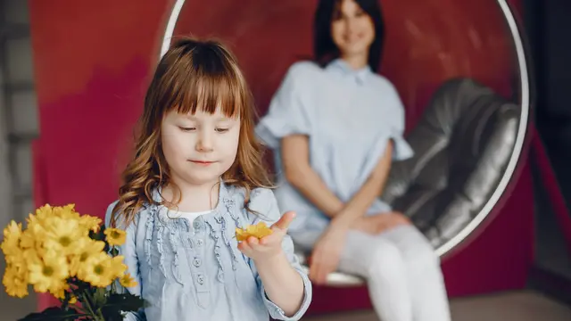 Ciri Anak dengan Deep Thinking Style yang Sering Tidak Disadari Orangtua