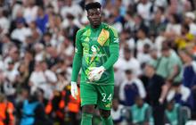 Jika Martinez Gagal Datang, MU Incar Kiper Prancis ini: Statistiknya Lebih Baik dari Onana Musim ini