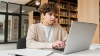 How to Start a College Essay and Make a Great First Impression