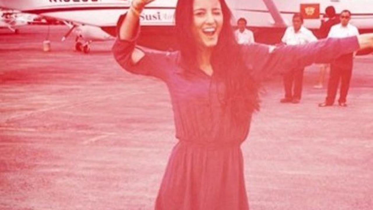 Seiring berjalannya waktu, anak kedua dari tiga bersaudara dari pasangan Thiery Gasnier dan Hilda Limbara ini sudah tumbuh menjadi remaja yang sangat cantik. Kegemarannya dalam traveling juga sudah terlihat sejak muda.