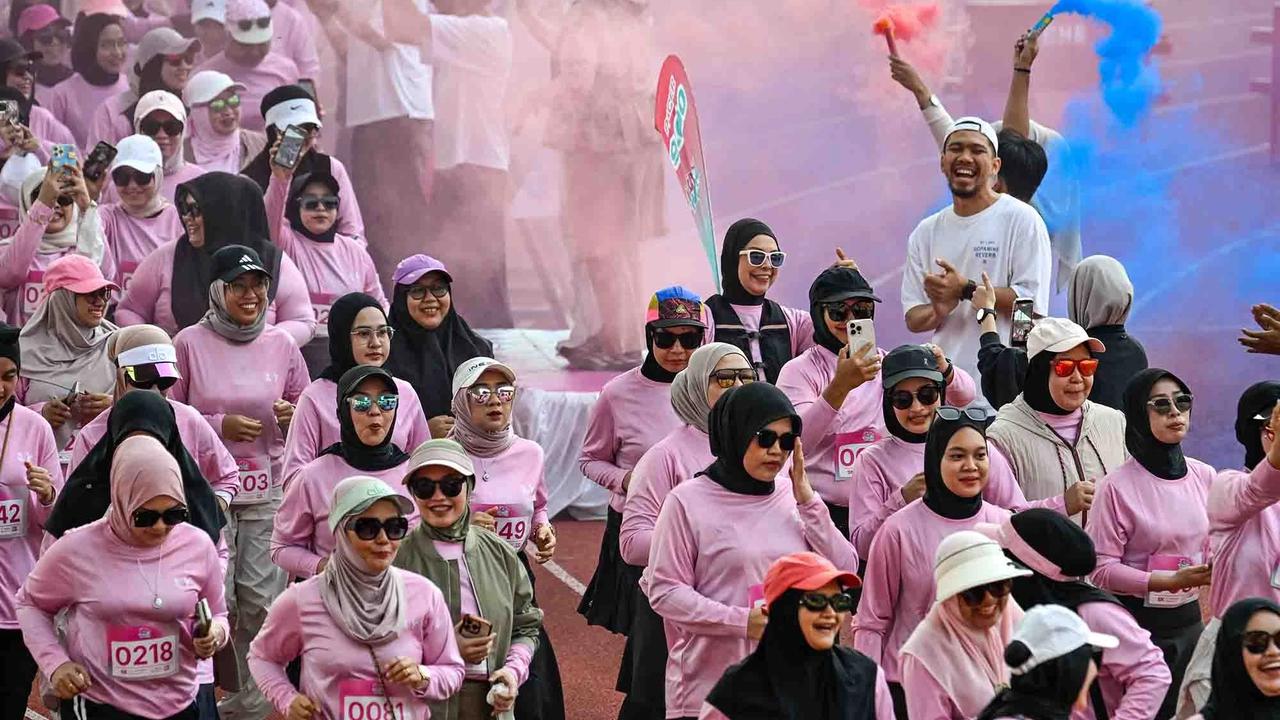 FOTO: Keseruan Lari Santai Khusus Perempuan di Banda Aceh