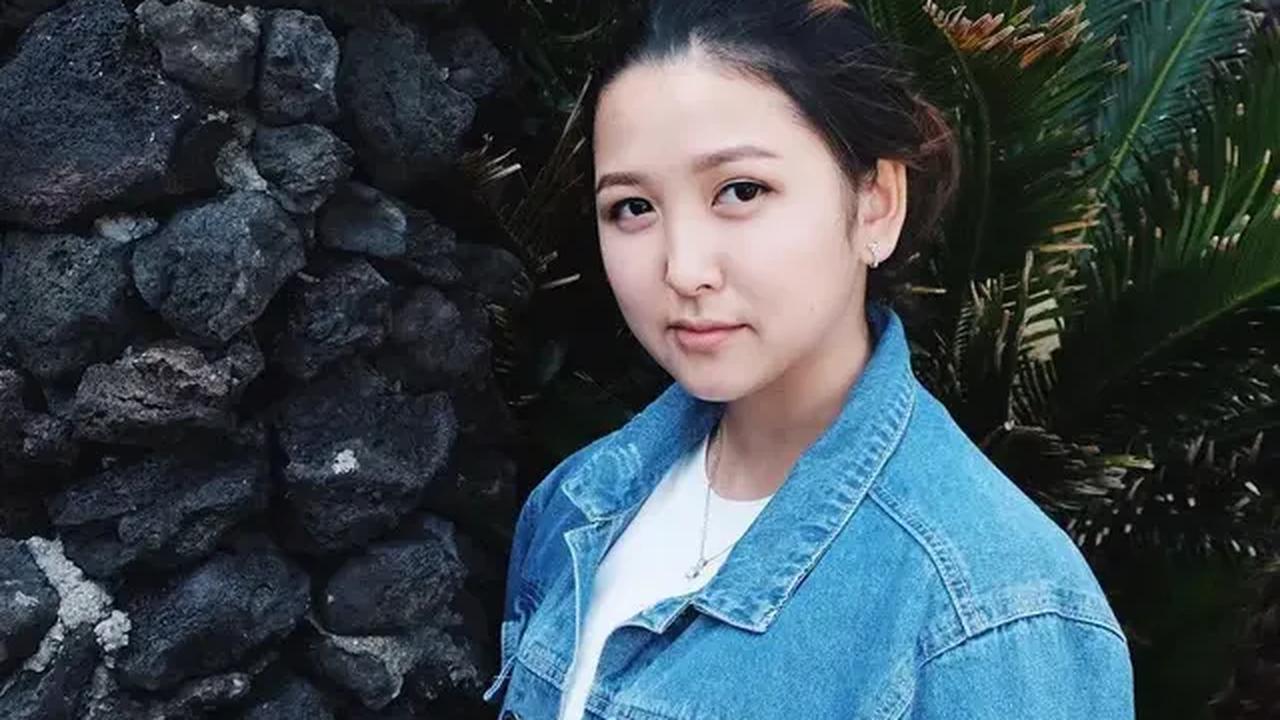 "Orang yang enggak punya produksi dia akan impor dari China, karena segampang itu tiru produk dari sini," ujar Dian kepada media, dikutip Selasa, (15/8).