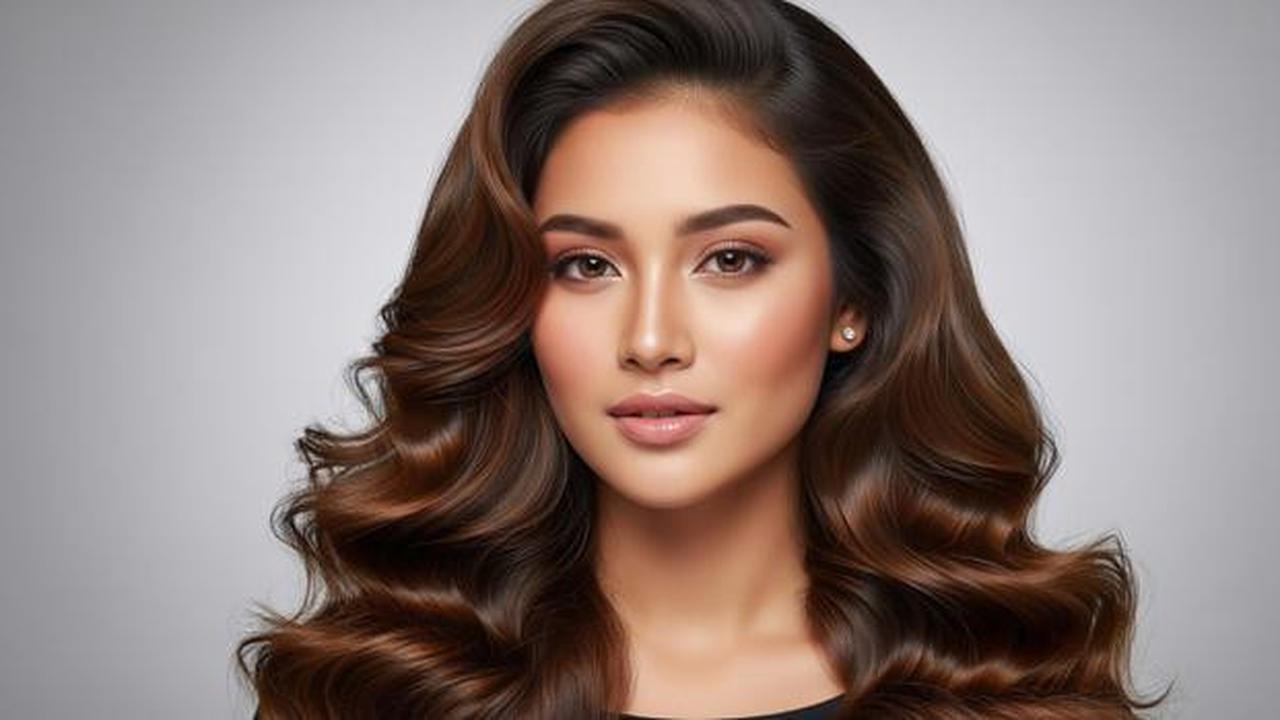 8 Model Rambut Wanita Panjang Curly, Bikin Tampilan Lebih Fresh dan Elegan Sehari-hari