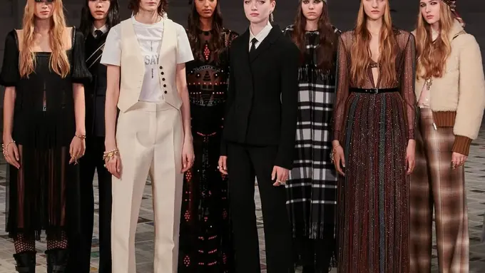 Paris Fashion Week 2020 Dimulai dengan Waspada Corona