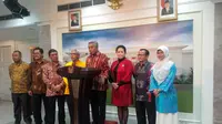 Jokowi Curhat Kegaduhan Politik Kepada Para Doktor UI