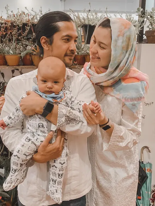 Kimberly Ryder dan Edward Akbar (Instagram/kimbrlyryder)