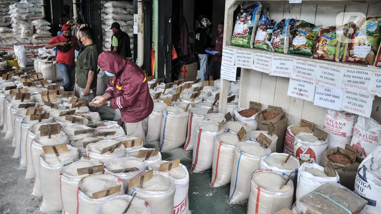 Imbas Kenaikan BBM, Harga Beras Ikut Merangkak Naik