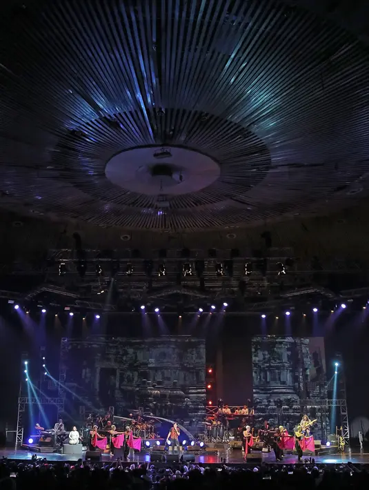 Konser 30 Tahun Kla Project