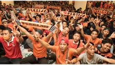 Berikut video ulang tahun perayaan Persija bersama Jakantor di Hotel Royal Regal, Jakarta, Sabtu (28/11/2015). Perayaan ulang tahun ini juga bersamaan dengan nonbar pertandingan Persija melawan Arema Cronus.